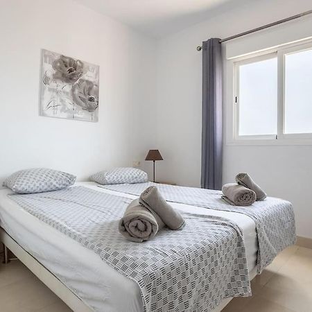 Penthouse With Jacuzzi And Spectacular Sea Views Apartment Нерха Екстериор снимка